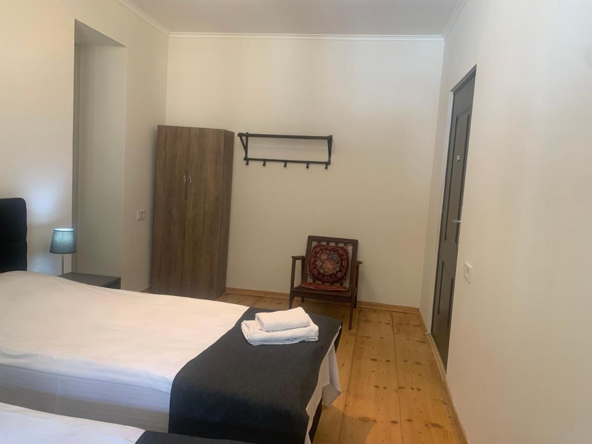 Hotel Lemi Mestia Esterno foto